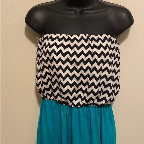 LOT OF 2 STRAPLESS DRESS SIZE XL MM - Picture 3 of 5